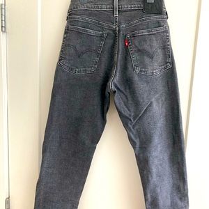 Levis wedgie jeans, black. Size 26.